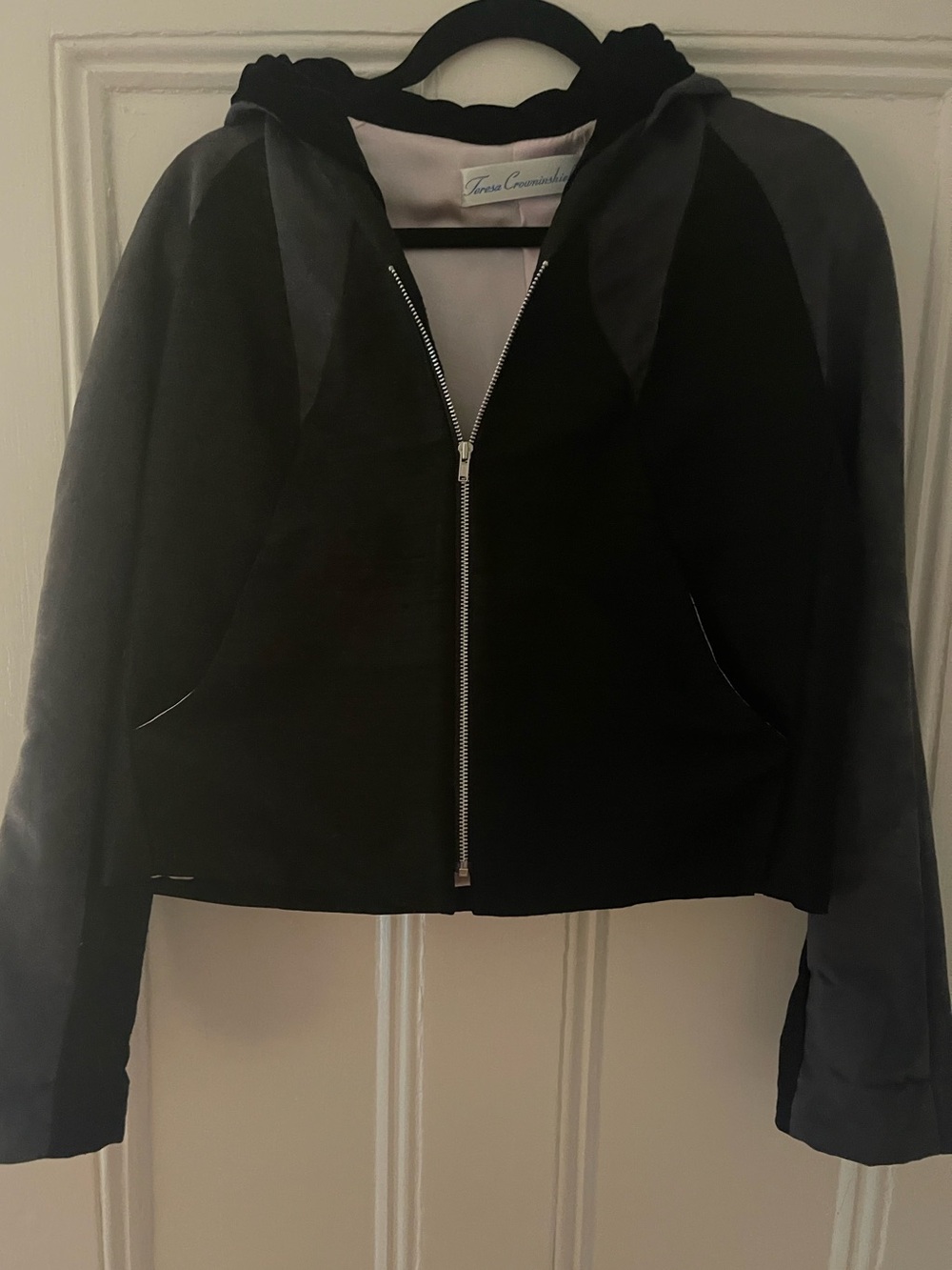Teresa Crowninshield 100% Silk Black Zip Hoodie Jacket